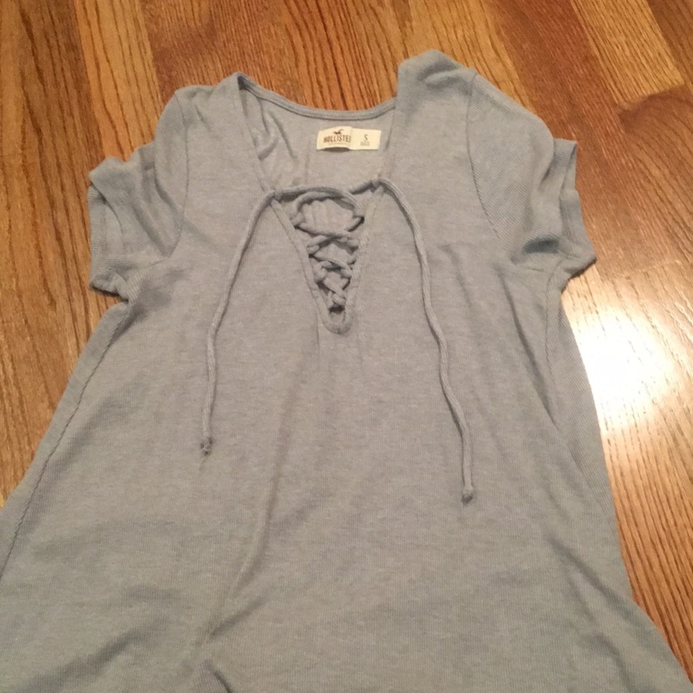 hollister cross top